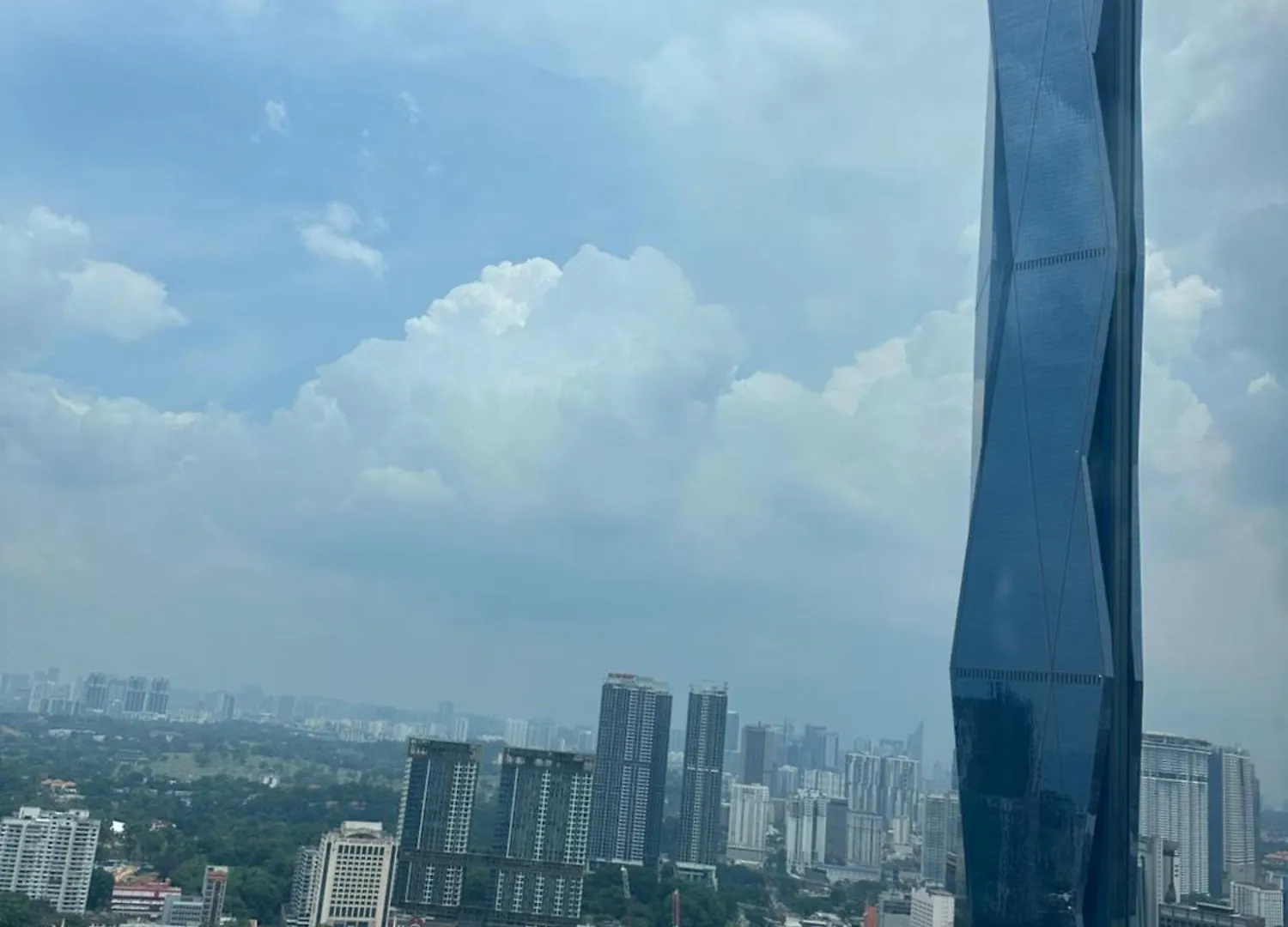 The Robertson Residence Kuala Lumpur With City Views